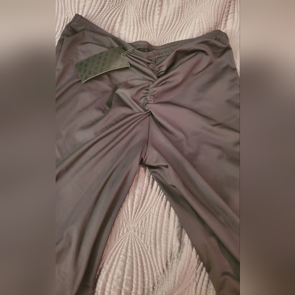 Sexy pant scrunch butt - Picture 2 of 3